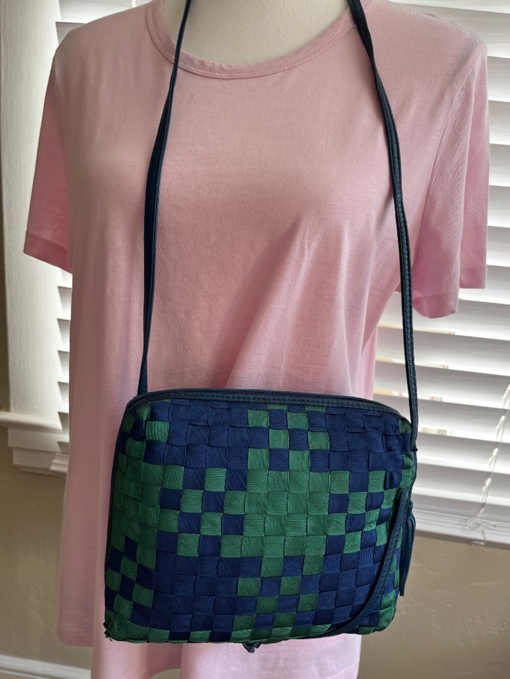 PriceAdjust AUTH VINTAGE Bottega Veneta Ribbon-woven crossbody bag Blue/Green
